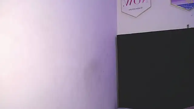 DakotaRouse1 online show from 04-28-26, 01:05