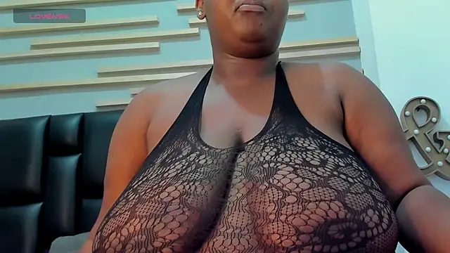 Snapshot of Criistal_castro chatting on 03-16-26, 12:09 Criistal castro online show from 03-16-26, 12:09