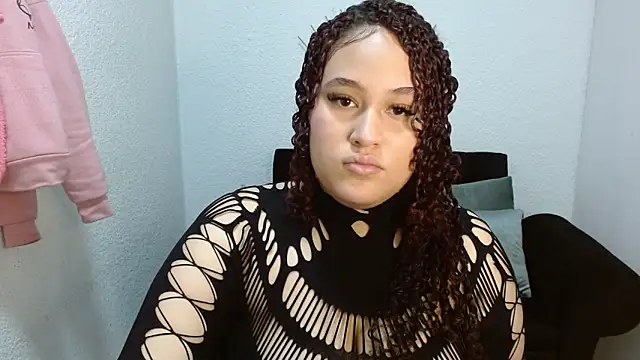 Snapshot of leilanewgirl chatting on 02-23-26, 12:35 leilanewgirl online show from 02-23-26, 12:35