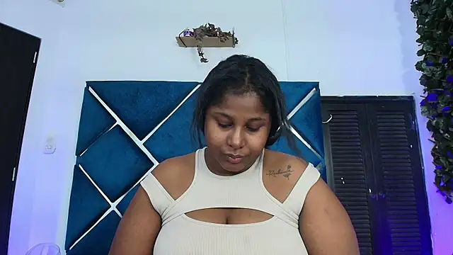 Snapshot of AlexaRousse4u chatting on 06-18-26, 11:42 AlexaRousse4u online show from 06-18-26, 11:42
