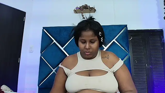Snapshot of AlexaRousse4u chatting on 07-01-26, 12:01 AlexaRousse4u online show from 07-01-26, 12:01