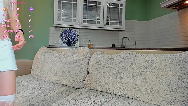 UWU flower online show from 07-25-26, 09:12