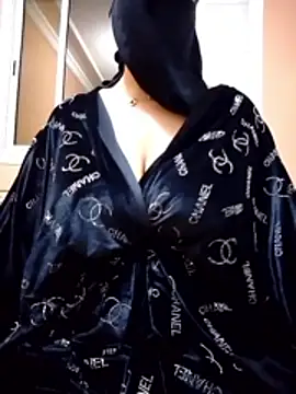 Snapshot of -Marmar- chatting on 03-11-26, 08:59 -Marmar- online show from 03-11-26, 08:59