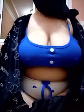 Snapshot of -Marmar- chatting on 03-13-26, 08:15 -Marmar- online show from 03-13-26, 08:15