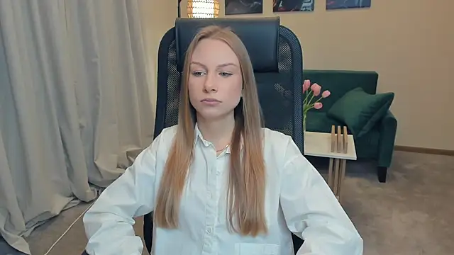 CarmenLipkin online show from 02-12-26, 02:34