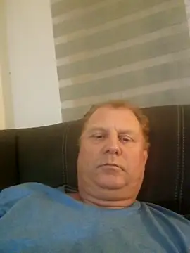 Snapshot of Demik71 chatting on 02-09-26, 06:01 Demik71 online show from 02-09-26, 06:01