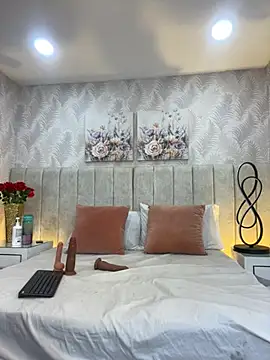 Snapshot of Brisa_Silva chatting on 06-24-26, 11:53 Brisa Silva online show from 06-24-26, 11:53