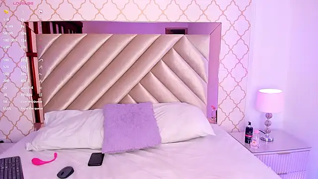 Snapshot of SamanthaGrace1 chatting on 03-11-26, 08:59 SamanthaGrace1 online show from 03-11-26, 08:59