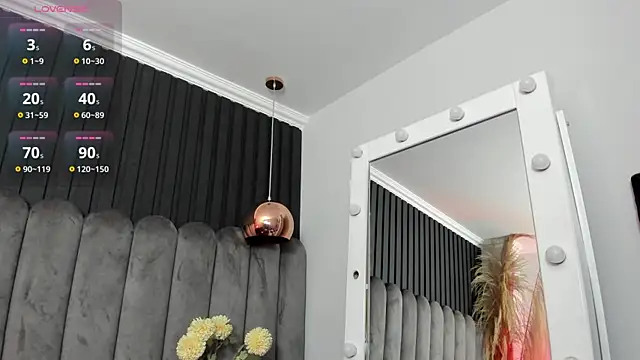 Lanadelrey 1 online show from 04-24-26, 11:01