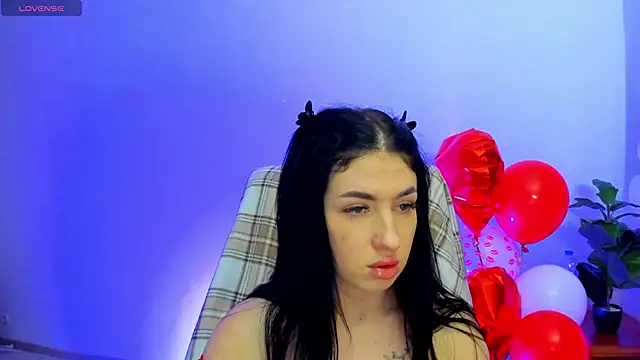 milanasky5 online show from 02-21-26, 01:23