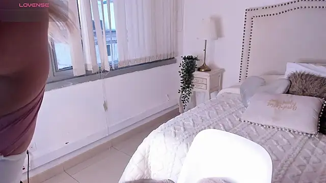 Maya-jhons online show from 03-20-26, 11:37