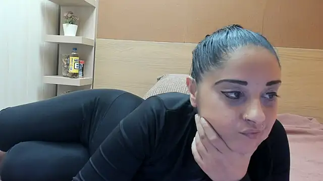 Snapshot of PinkyTwerkyX chatting on 12-14-25, 01:16 PinkyTwerkyX online show from 12-14-25, 01:16