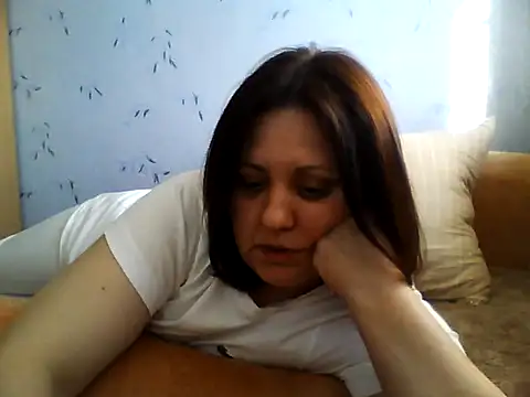 LockyCharm111 online show from 04-25-26, 02:47