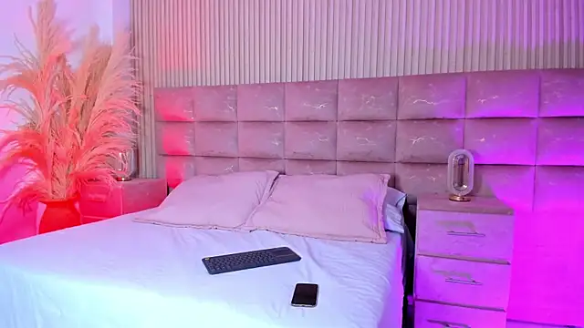 DulcePrince  online show from 04-28-26, 02:00