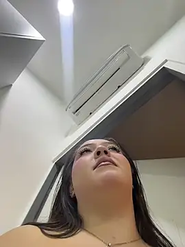 Hannah-Prada online show from 07-24-26, 11:30
