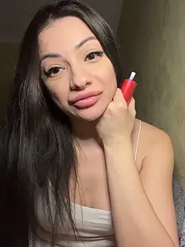 Snapshot of Layana_Ro chatting on 02-21-26, 05:08 Layana Ro online show from 02-21-26, 05:08