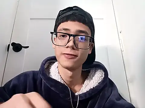 Snapshot of Santi_Princex chatting on 02-18-26, 02:40 Santi Princex online show from 02-18-26, 02:40