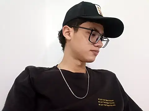 Snapshot of Santi_Princex chatting on 02-20-26, 02:08 Santi Princex online show from 02-20-26, 02:08