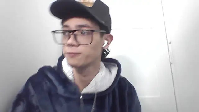 Snapshot of Santi_Princex chatting on 02-27-26, 06:24 Santi Princex online show from 02-27-26, 06:24