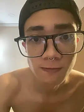 Snapshot of Santi_Princex chatting on 05-20-26, 11:38 Santi Princex online show from 05-20-26, 11:38