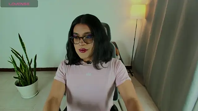 succubus Vitta online show from 06-10-26, 02:12