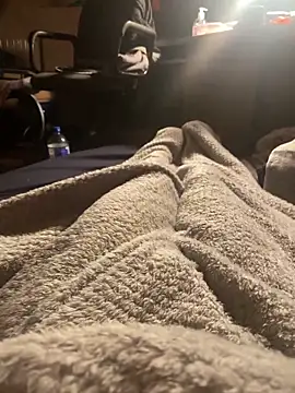 Snapshot of Riwwil chatting on 02-10-26, 02:26 Riwwil online show from 02-10-26, 02:26