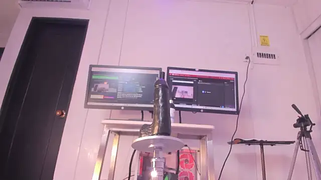 Snapshot of Bunny_Blush1 chatting on 03-14-26, 07:41 Bunny Blush1 online show from 03-14-26, 07:41