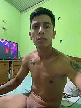 Snapshot of lpm125 chatting on 02-13-26, 11:01 lpm125 online show from 02-13-26, 11:01