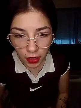 Snapshot of Luna33- chatting on 02-25-26, 10:08 Luna33- online show from 02-25-26, 10:08