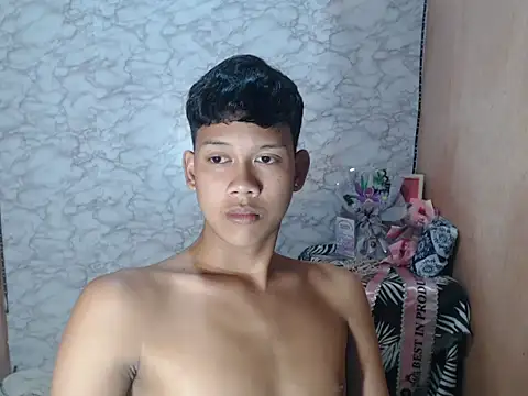 UrAsian Turjak online show from 06-19-26, 11:25