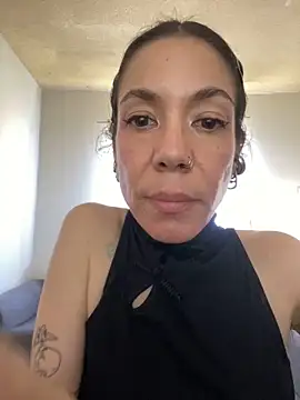 Snapshot of JeanneDuval8888 chatting on 03-12-26, 11:11 JeanneDuval8888 online show from 03-12-26, 11:11