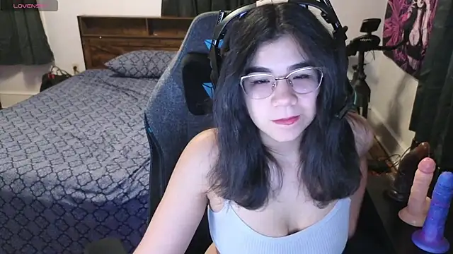 Snapshot of xxsexxymamixx chatting on 03-05-26, 03:13 xxsexxymamixx online show from 03-05-26, 03:13