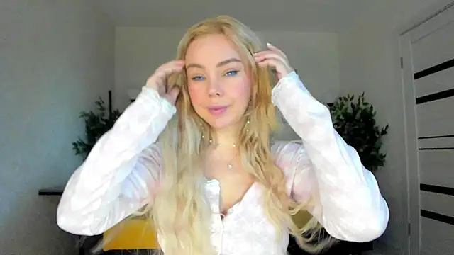 Snapshot of caty_kiss chatting on 07-18-26, 03:54 caty kiss online show from 07-18-26, 03:54