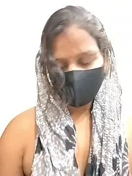 Snapshot of ankita077 chatting on 05-10-26, 04:50 ankita077 online show from 05-10-26, 04:50