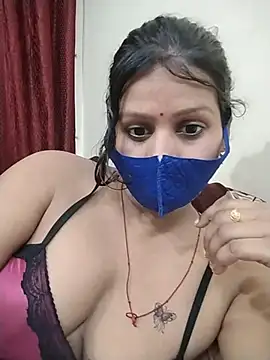 Snapshot of ankita077 chatting on 06-08-26, 01:33 ankita077 online show from 06-08-26, 01:33