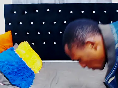 NtandoXx online show from 04-07-26, 04:29