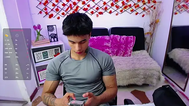 Snapshot of IanWest_ chatting on 03-11-26, 11:49 IanWest online show from 03-11-26, 11:49