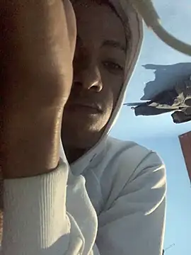 Snapshot of mondacuo3000 chatting on 02-10-26, 12:31 mondacuo3000 online show from 02-10-26, 12:31