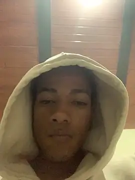 Snapshot of mondacuo3000 chatting on 02-12-26, 02:56 mondacuo3000 online show from 02-12-26, 02:56