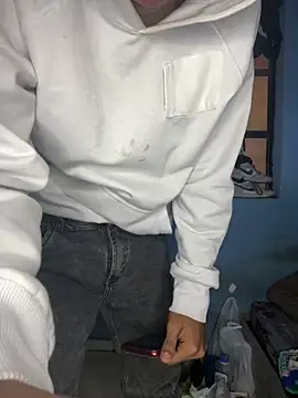 Snapshot of mondacuo3000 chatting on 03-08-26, 12:20 mondacuo3000 online show from 03-08-26, 12:20