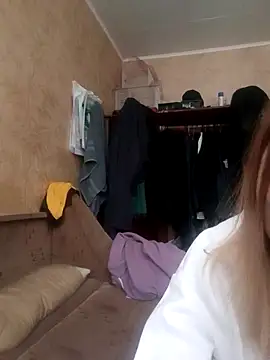 Snapshot of EvaTallor chatting on 02-12-26, 05:13 EvaTallor online show from 02-12-26, 05:13