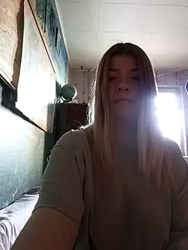 Snapshot of EvaTallor chatting on 02-23-26, 05:27 EvaTallor online show from 02-23-26, 05:27