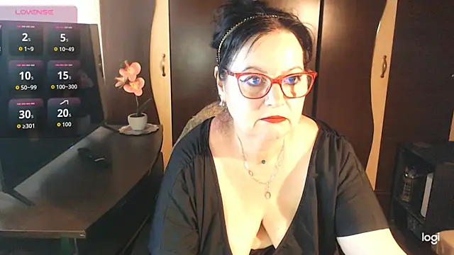 exiMIlf online show from 05-29-26, 11:30