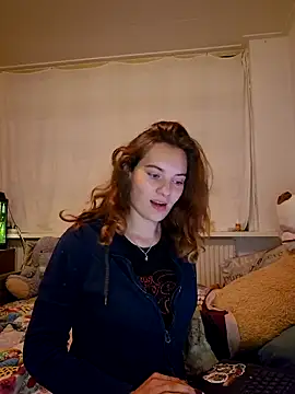 Snapshot of sweetsophie69 chatting on 03-12-26, 07:31 sweetsophie69 online show from 03-12-26, 07:31