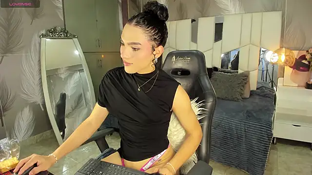 Veronica hottie online show from 04-16-26, 12:11