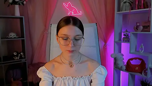 Snapshot of ElliFrankenweenie chatting on 02-24-26, 06:33 ElliFrankenweenie online show from 02-24-26, 06:33