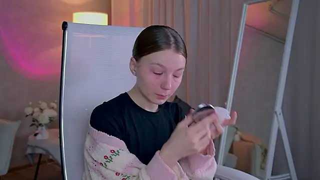 Snapshot of ElliFrankenweenie chatting on 03-06-26, 06:32 ElliFrankenweenie online show from 03-06-26, 06:32