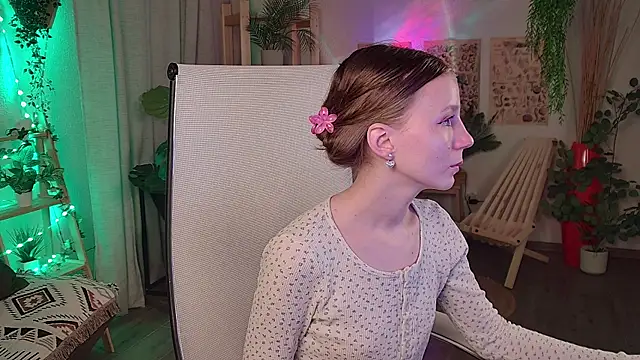 ElliFrankenweenie online show from 04-21-26, 06:20