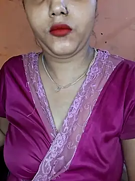 Snapshot of Nency_Love143 chatting on 06-16-26, 06:21 Nency Love143 online show from 06-16-26, 06:21