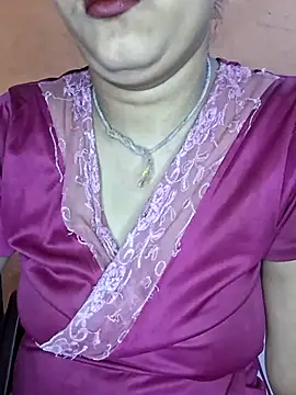 Snapshot of Nency_Love143 chatting on 06-24-26, 06:07 Nency Love143 online show from 06-24-26, 06:07